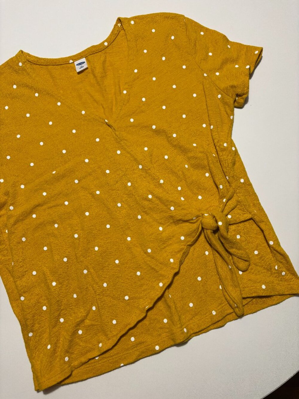 Old Navy Yellow & White Polka Dot V-Neck Cotton Short Sleeve Tie Knot Top